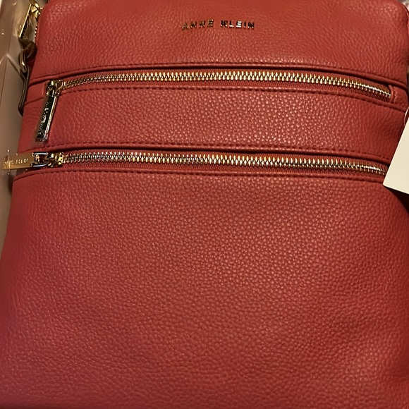 Ann Klein 3 piece crossbody set - Picture 2 of 4